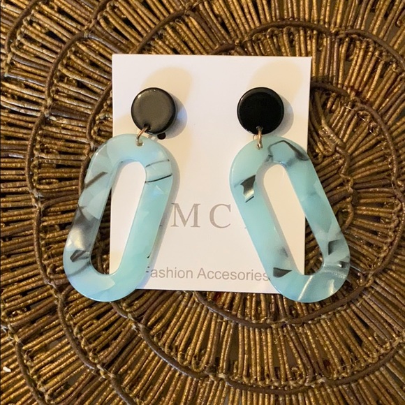 Resin drop earrings - Picture 2 of 2